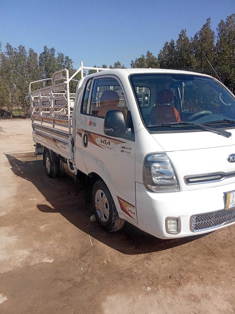 سلام عليكم سيارة كيه للبيع موديل 21 مكفوله رقم كربلاء مكاني كربلاء السعر 133 وبيها  ***********
