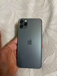 iPhone 11 Pro Max لون زيتوني ذاكرة 256 بطاريه 78‎%‎ نموذج m  وتر ممفتو...
