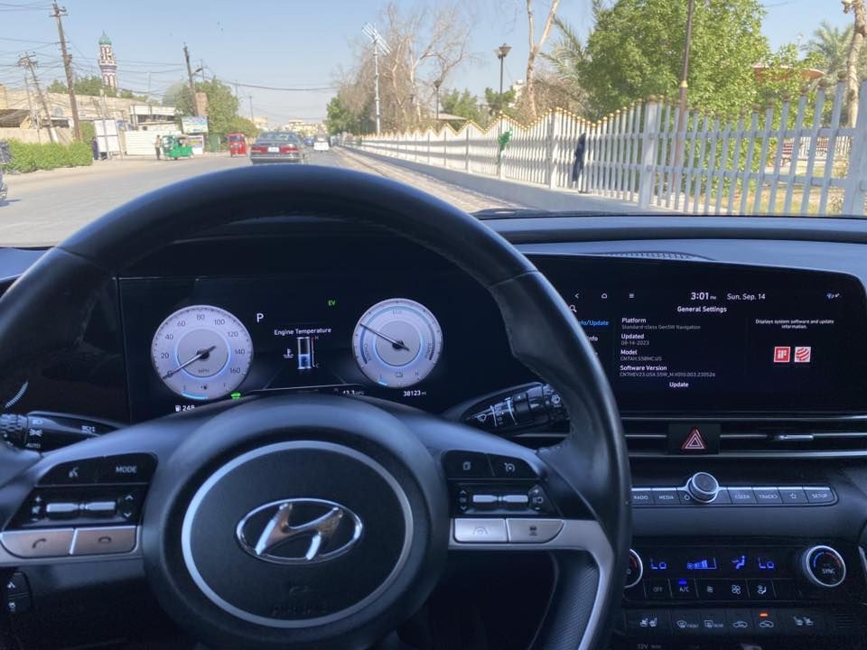 سلام عليكم النترا هايبرد 2023 بغداد 
مواصفات فتحة بصمة سايد بريك بصمة كراسي جلد كهرباء تدفئة تبريد لايت زنون 3 عدسات رادار امامي خلفي اشاير بل مري شاشة تاب  خزن ميموري لد خلفي سيارة باسمي تحويل مباشر صور الحادث موجودة بدون ايرباك السيارة  سعر 16ونص للاستفسار ***********
