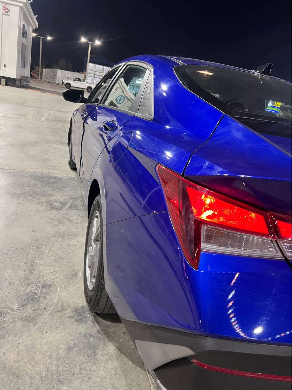 سلام عليكم 
النترا موديل 2024وارد امريكي
السياره جديده زيرو ماشيه 2000mi
مواصفات عادية بيه قطعتين تبديل فقط جاملغ يمنة وبنيد ايرباك ستيرن فقط لون مميز رقم فحص دخول جديد مكان الامين الثانية السعر134وبيه مجال بسيط 
‭0773 592 0209‬ بغداد, العراق
