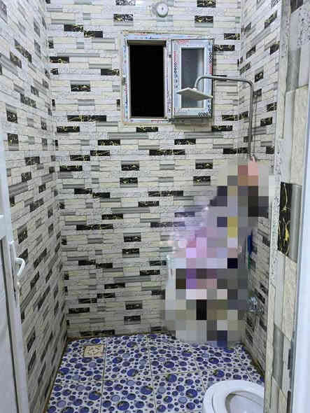 دار للبيع طابو زراعي سند 25 مساحه 120م واجهه 5م طابقين ثلاث غرف نوم مع استقبال وكلدور ومطبخ ومجمع صحيات بناء جديد عنوان الدار حي الصحه فرع الجامع الهندي 6 م عرض الشارع تبليط للدار السعر 170مليون قابل للتفاوض للاستفسار الاتصال على الرقم *********** أو مراجعه مكتبنا الكائن في الجزائر مقابل مجبس التمور أو مدرسه الطريق الى المئه
