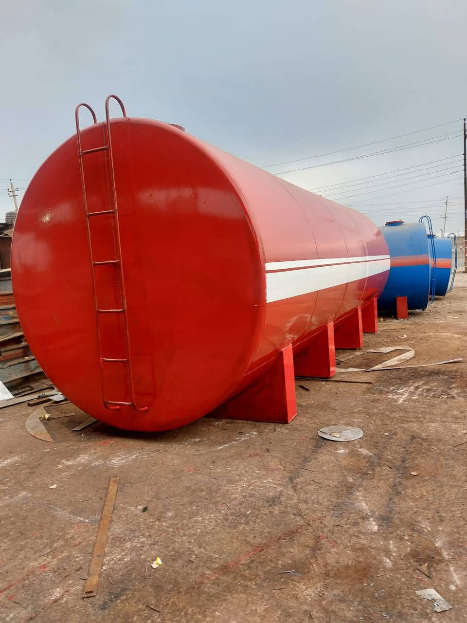 حداده جواد العزاوي الكافه انواع الخزانات ***********
