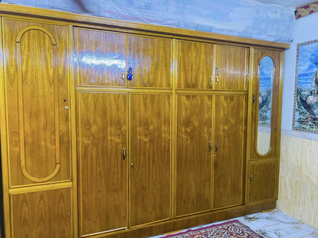 ‏غرفة أخشاب ‏تفصال أصلي صاج للبيع سعرها ‏900 وبيها مجال وكاني بالبلدي ات سوق الميت ورقم التلفون***********
