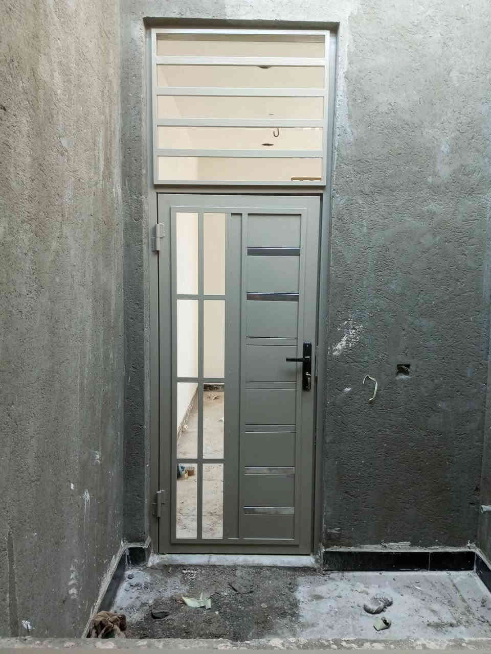 مستعدون جميع انواع الصبغ  وصبغ االبواب والشبابيك وصبغ الوجهيات *********** امانه اليتصل يكول من طرف ليتني
