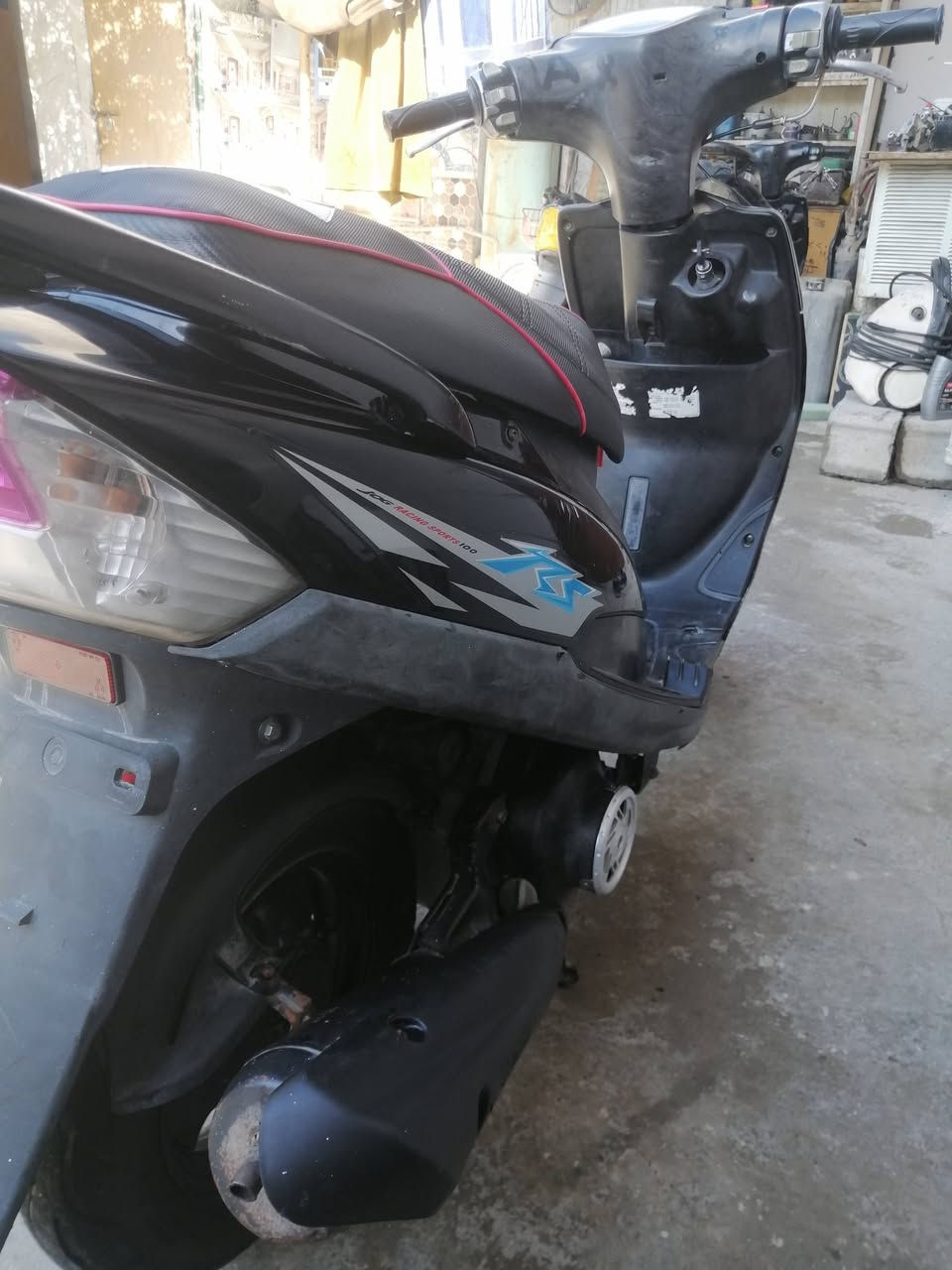 سلام عليكم ماكس عدله بلاديه كلها مابيها اي نقص شغاله سلف هندر بلاديه ما مفتوحه كهربائيات كلها شغاله مكفوله لاا تبخير ولاا تنقيص مكينه ناعمه السعر625وبيها مجال قليل كلش المكان ديالى بعقوبه مجسر المفرق والشراي يتفضل خاص والمو شراي لا يتعبنيي💙


**إذا كنت صاحب هذا الإعلان وتريد حذفه لأي سبب، رجاءا أرسل رسالة إلى الدعم الفني**