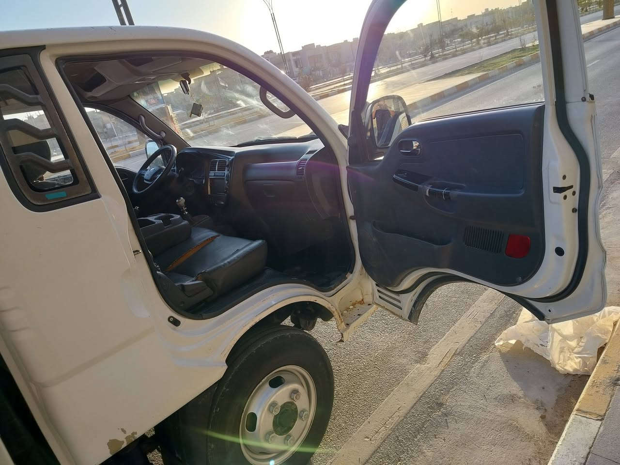 سلام عليكم عارض سيارة للبيع كيا بنكو فحل مسكر مجول موديل 2014 وارد اردني محور تيارات سيارة كلش نضيفه كلشي شغال بيه تبريد حساسات عارضه 130 و بيه مجال مكان ناصريه مركز رقم ***********
