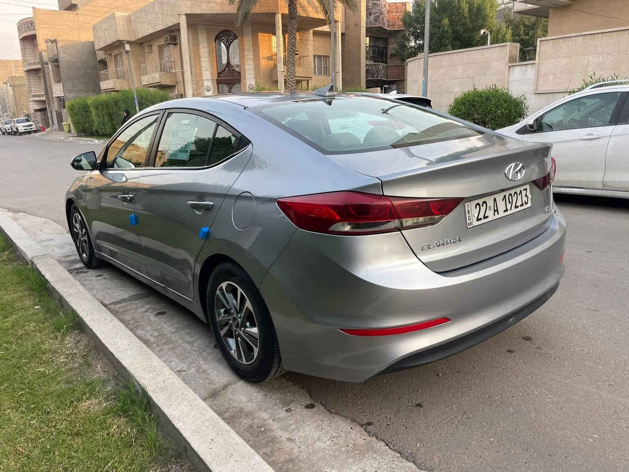 السلام عليكم للبيع فقط 
النترا ٢٠١٧ امريكي محرك ٢٠٠٠ دوش سيارة كلش نظيفة وجاهزه مابيها نقص حادثها بسيط بدون دواخل بنيد وقبغ الجنطة فقط صور الحادث موجوده سنوية وهزه ورقم كله جديد مكاني بغداد الاعظمية السعر ١١٤ ورقة اتصال ***********
