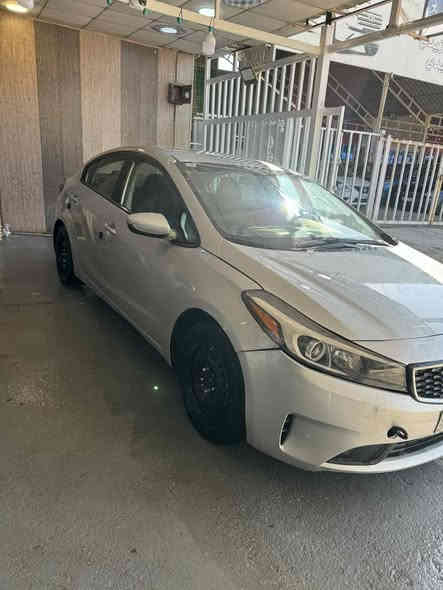كيا فورتي موديل 18 وارد امريكي رقم اربيل جديد حادث بنيد فقط سعرها 117 رقمي ***********
