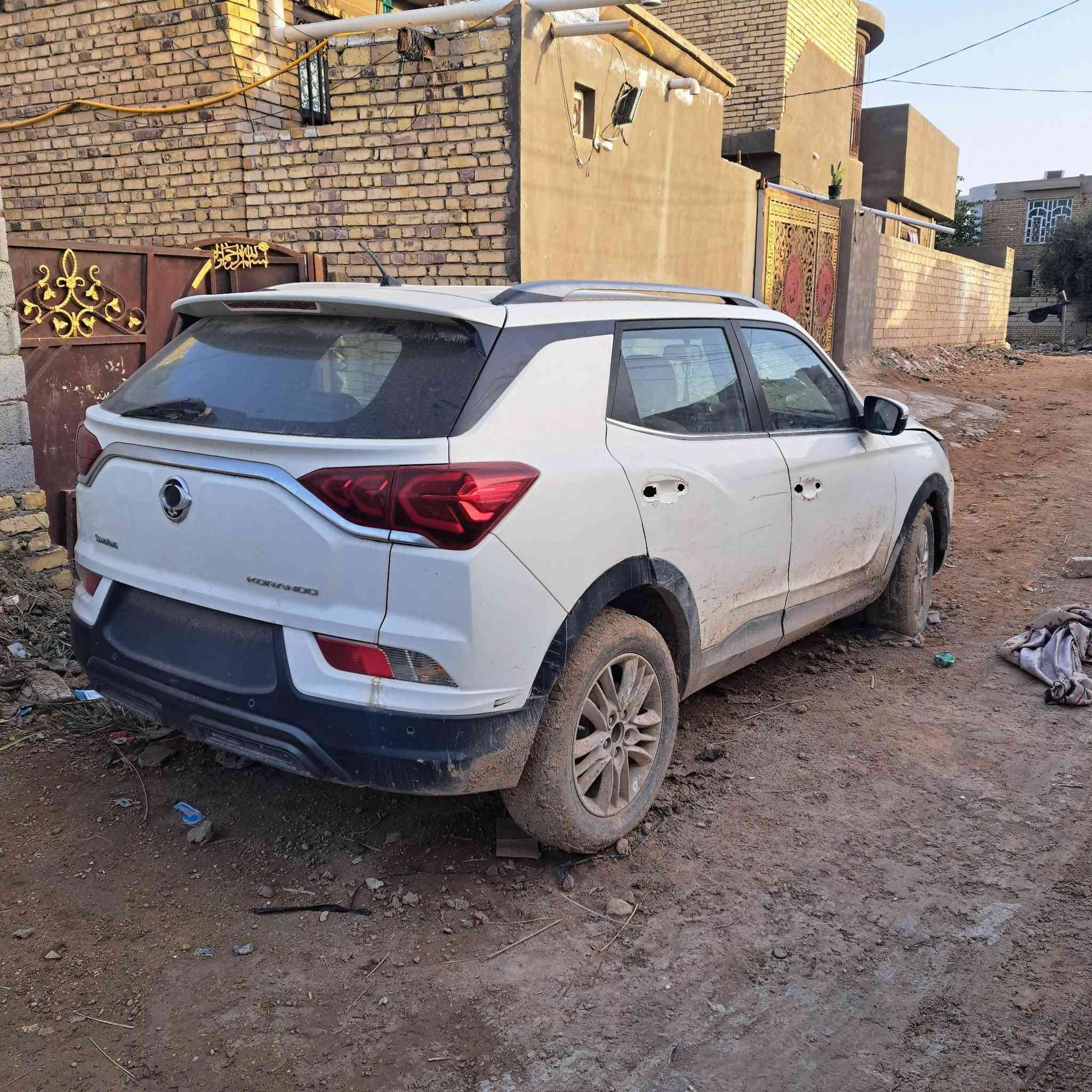 سلام عليكم سياره صيني كوراندو مامرقمه ستلام شركه
موديل2022 عله حادثه  السعر60 /***********
