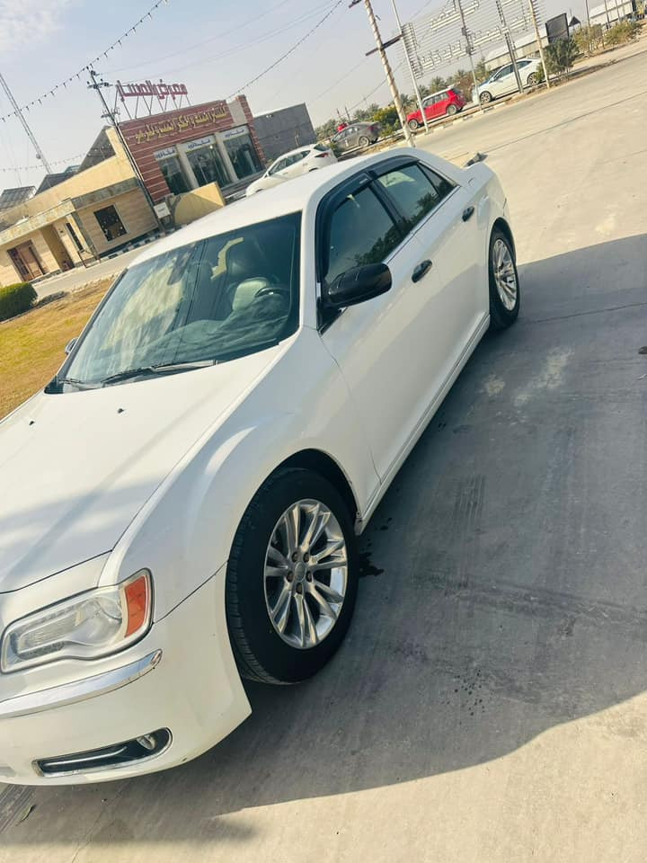 السلام عليكم ورحمة الله وبركاته
للبيع اوباما موديل 2013 رقم واسط انكليزي تحويل مباشر 
حادث جاملغ امامي مبدل ابلادي البنيد كلير فقط
وبيها بالدواير مال الجاملغات الخلفية اعتبر الجاملغات كلهن محرك وكير وحدادية وتبريد خير من الله 
السعر المطلوب 135
مكان السيارة بابل
***********
