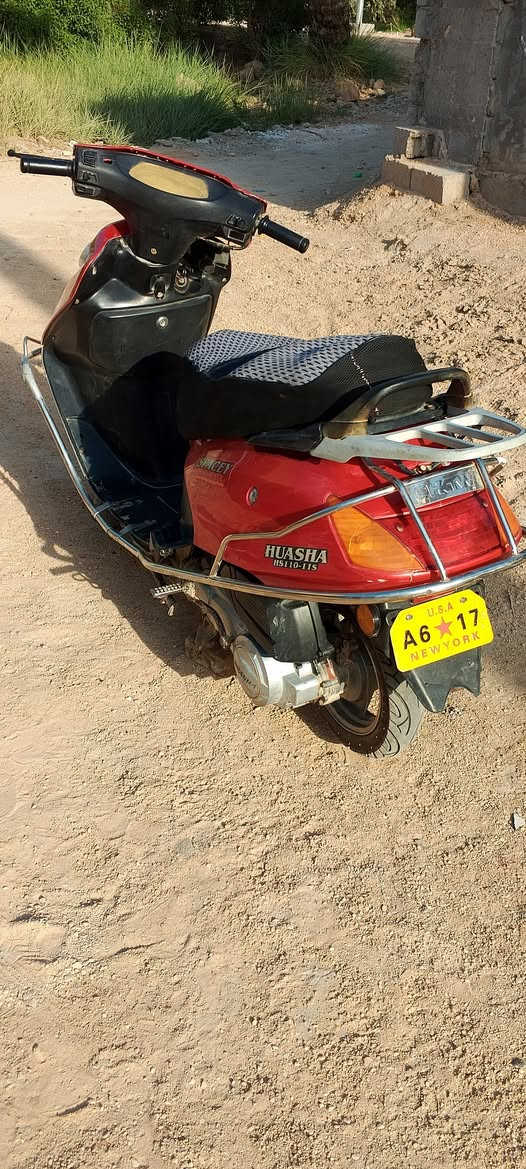 السلام عليكم دراجة سبيسي للبيع دراجة نضيفة شغالة سلف وهندر السعر 200 وبيها مجال للتواصل الاتصال *********** او عل خاص مكاني طوريج قرب سيطرة بنات الحسن
