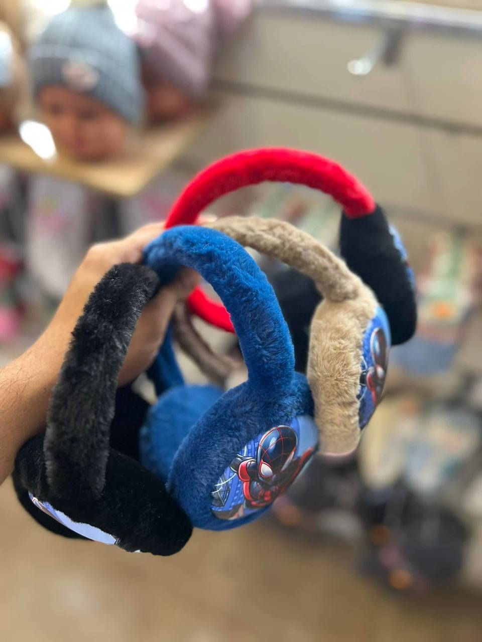 واقيات اذان سبايدرمان الاستفسار على واتساب  
770 415 3531
