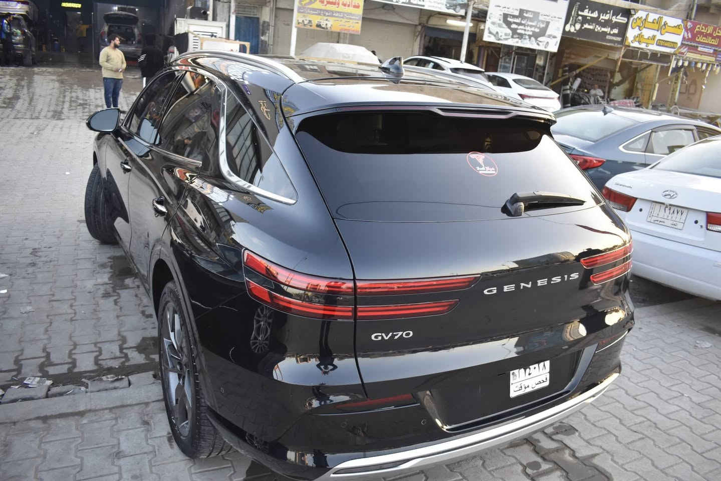 024 GENESIS ELECTRIFIED GV70 ADVANCED AWD ⚡
الوحيدة بهالدرجة من الرفاهية ✨

📄 وارد أمريكي / نظافة فوق الممتازة
وماشية فقط 17,000  ✅
جاهزة للاستعمال فوراً

💫 المواصفات الخرافية:

دفع رباعي كهربائي (AWD) بمحركين 🔋

بطارية 84 kWh مداها يوصل 420 كم بالشحنة الواحدة 🚘

شحن سريع من 10٪ إلى 80٪ بـ أقل من 20 دقيقة ⚡

شاشة وسطية ضخمة + عدادات رقمية متطورة 📱

مقاعد جلد بتدفئة وتبريد ❄️🔥

فتحة بانوراما 🌅

كاميرات 360° + حساسات أمامي وخلفي

نظام صوت فخم + إنارة داخلية LED

💵 السعر: [295$] قابل للتفاوض

***********

باسمي شرط مكاتبة مرورية 

🚘 سيارة فخمة، متطورة، وتستحق التجربة بكل معنى الكلمة 💎

