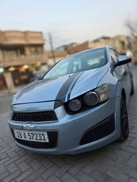 للبيع شوفرليت افيو سونك  مديل 2013 وارد خليجي لون بحري مميز صبغ ٣ قطع ...