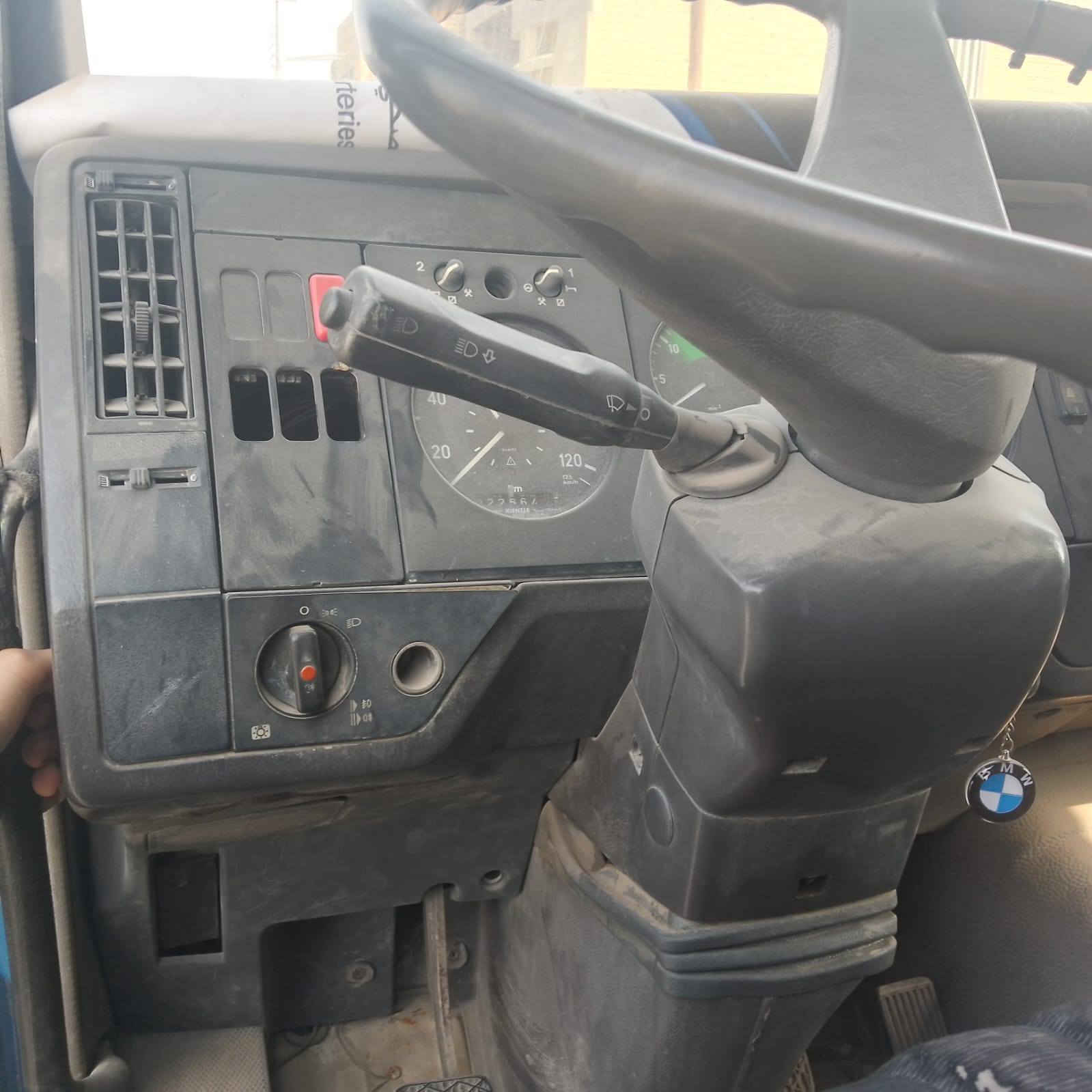 للبيع البي ٧٥ قماره كرواتي مكينه ٢٥ ستندر لابخار ولا تنقيص كير ٢٥ اكسن جي اف رقم انكليزي باسمي الشاصي مكفول مكلف بالنشر تلفون ***********
