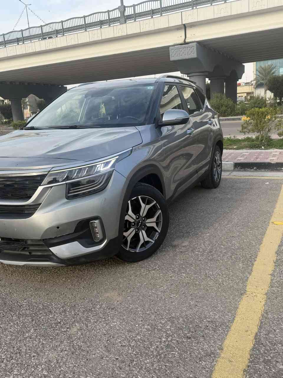 السلام عليكم كيا سيلتوس موديل 2022 السيارة باسمي حادثه بنيد فقط رقم الشاصي مرفق في الصور سيارة ماشي 129 الف عنواني كربلاء     السعر 155 وبيهة مجال
رقم الهاتف ***********
