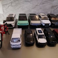 مجموعه للبيع ٩ كبار + ٣ دراجات + بايسكل +٧ سيارات حجم ٤٣ للاستفسار وات...