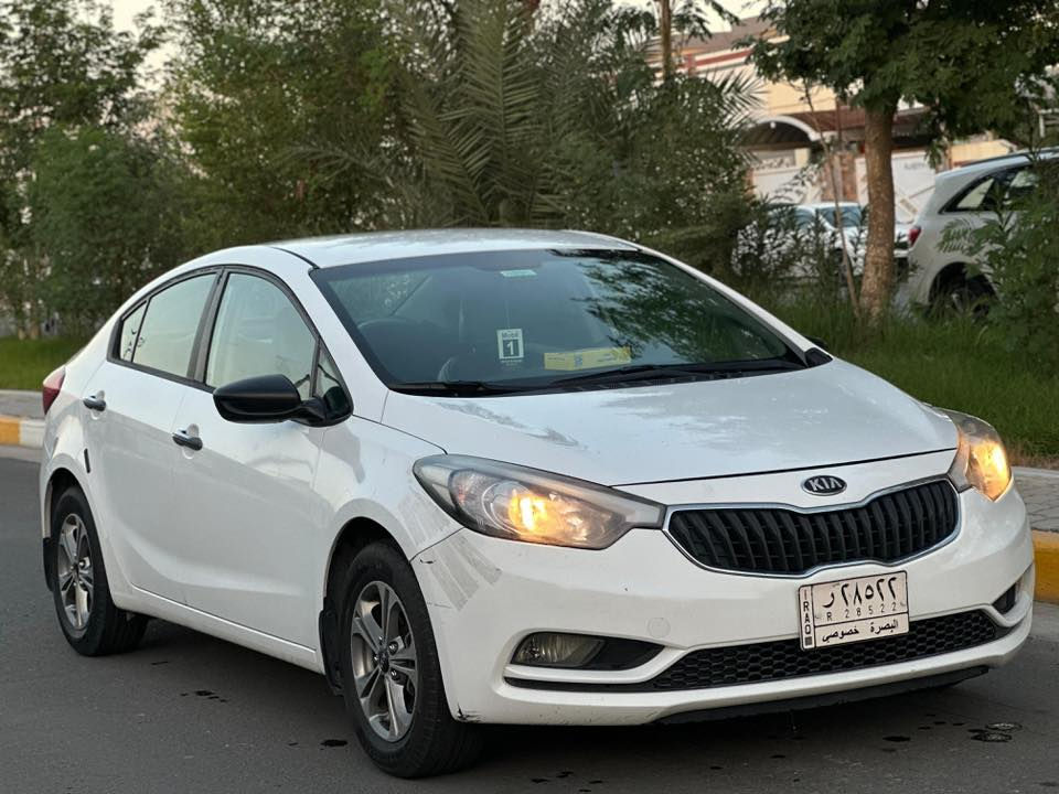 كيا سيراتو موديل ١٤ 

كفالة عامة ماعدا بارد بالمدكر الخلفي

ماشية ١٦٠ 

بيها خيط تبخير صار سنتين أمشي عليه

السعر ١١٢

البصرة

***********
