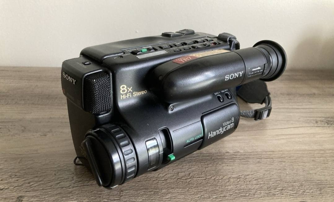 كامرا سوني ياباني بدون محوله قيم وبالعافية


**إذا كنت صاحب هذا الإعلان وتريد حذفه لأي سبب، رجاءا أرسل رسالة إلى الدعم الفني**