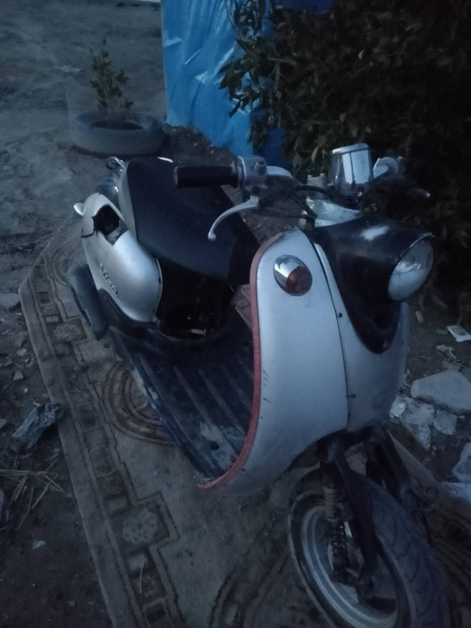 مصريه زينه تاخذك وجيبك متعبك كهربا شغاله لايت هورن هندر واحد سعر مناسب 90
***********
