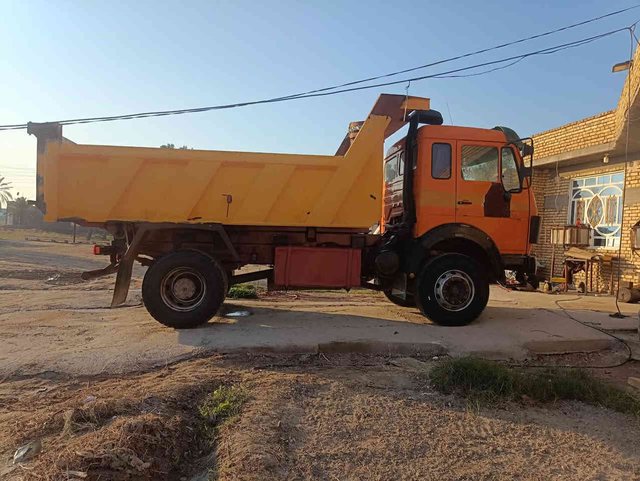 سلام عليكم ورحمه الله *********** وبركاته البي موديل 87 سعره 225بالسنويه 91 رقم صلاح الدين بسمي سنويه لل 27  رقم انكليزي بعدني مادك لوحاته جاهزه حداديه من الطول للطول مانقصه برغي مكينه 35دبل سوبر على السحك سايس 40 كير 160جديد كهربائيات كله شغاله نفض بديه قجمه ونج الماني تخم تاير مكانه ناصريه الحي الصناعي شاصي مامكفول مامكفول شبي ماعرف      من شتريته السعر 225 ورقه بيه مجال رجأن لحد يعلق تعليق سلبي تفاصيله ذكرتهن كلهن مايعجبك السعر عوفه تلكه احسن منه سياره المانيه اكسن جي اف 24
