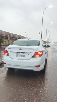 بسعر مناسب 110 وبيها مجال   اكسنت خليجي بللو   2013  مكفوله من الصبغ و...