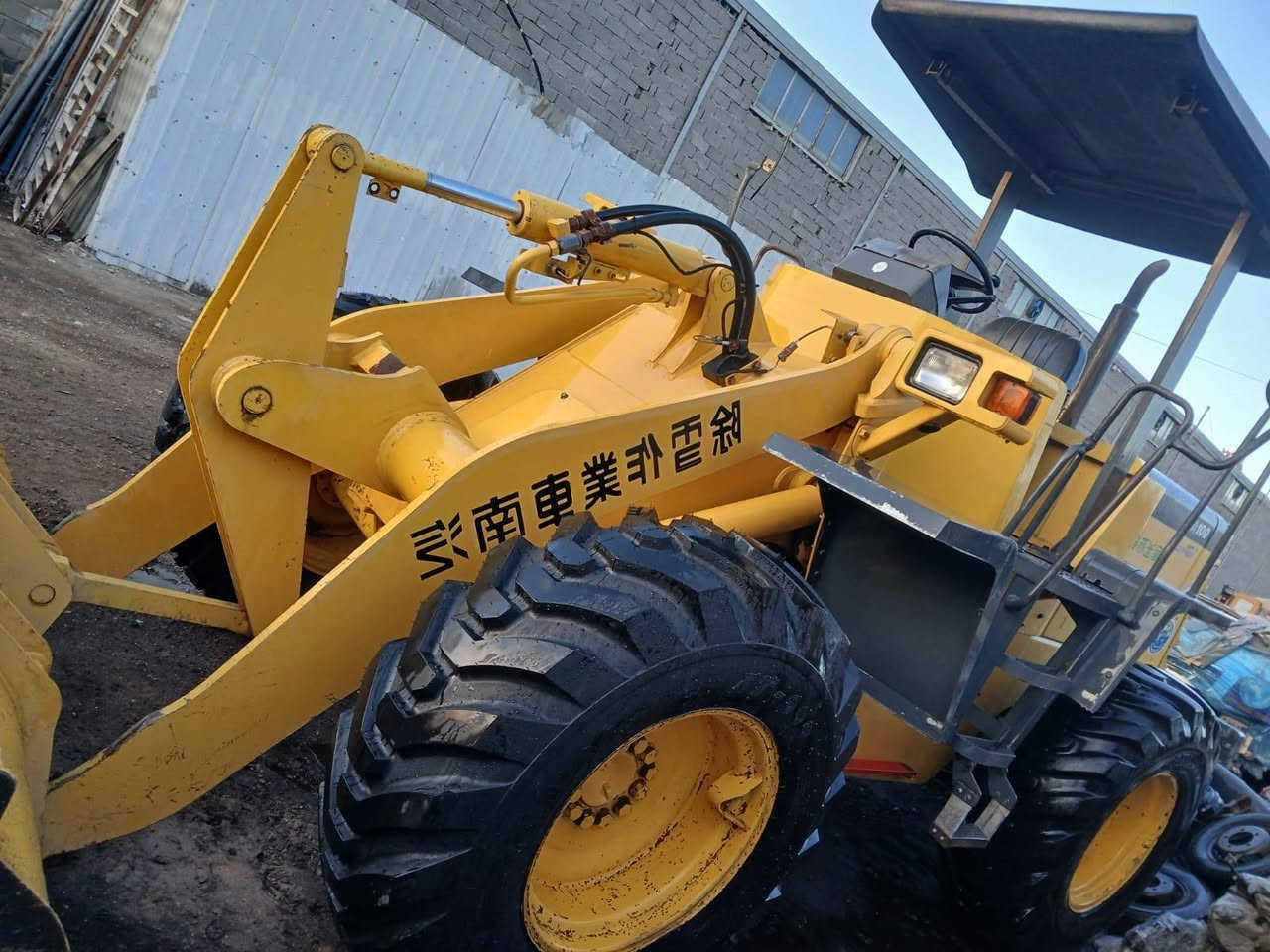 كوماتسو حجم ١٠٠ مكينه ٤ سلندر
كير ميكانيكي وارد ياباني 

مكفول كفاله عامه من الصبغ جاهز لشغل 

تخم تاير جديد 

موديل ٢٠١١

دخول جديد ممفيس مامشتغل في العراق 

بغداد النهضة شارع الظلال 

***********
