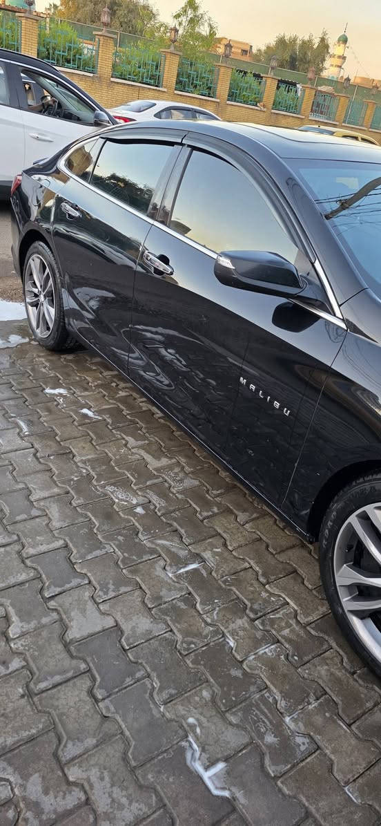 بريمير 2020 
محرك 2000 تيربو
حادثها صندوق ودعامية خلفية
فووول مواصفات،،،،للبيع ومستعجل
***********
***********
