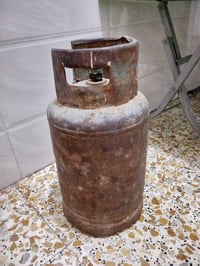 قناني للبيع عدد 2 سعر الوحده 75 / 07735362197