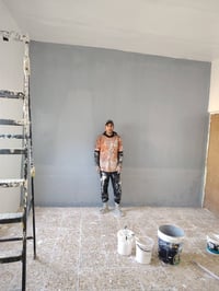 صبغ درجه اولا بسعر مناسب تنضيف شبابيج وصبغ الصباغ مهند ناصر 0781436994...