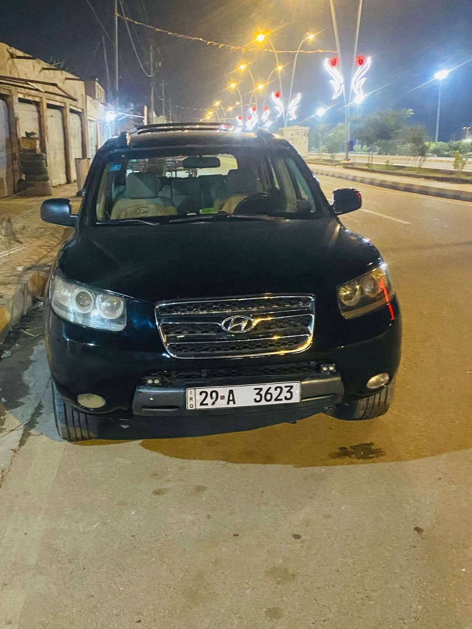 السلام عليكم ورحمه الله وبركاته 
لبيع سياره سنتافي خليجي رقم واسط اربع ارقام 
مكينه سته سندر سبعه راكب كير ومكينه هستوهن مشدودات السياره مكفوله من ضربه بيها صبغ سونار موجود 
تبريد ٣ قطع 
بكاني واسط الموفقيه 
اذا اكو مراوس بسياره وبتيما 
رقمي ***********
السعر ١١٦
