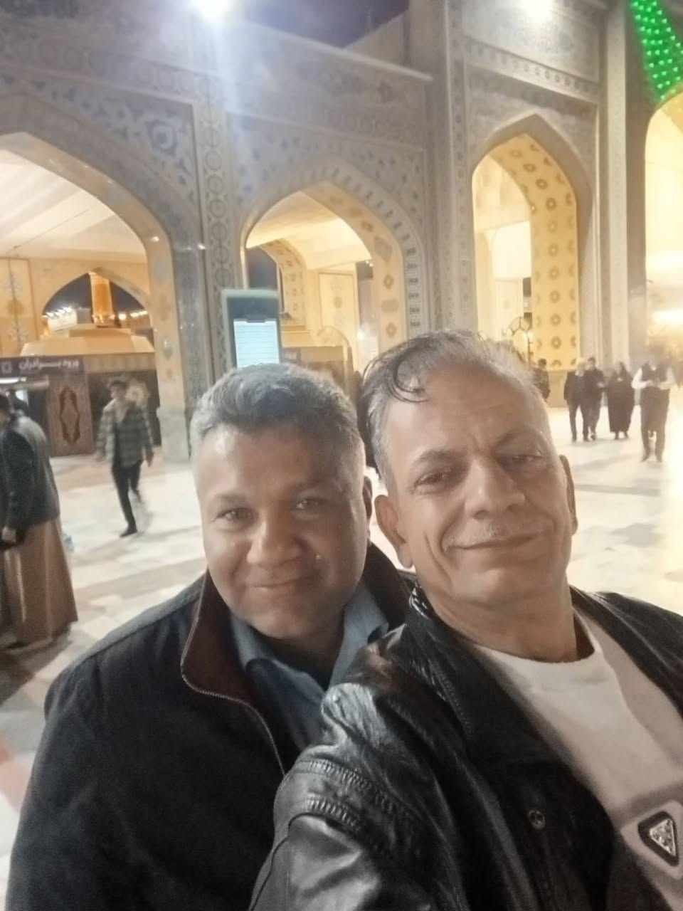 مقاعد قليله باقي. الرجاء 
   اليوم تسليم الجوازات لغرض المنفيس وتأمين

باص عراقي رجال أعمال 2+1

🌟 تقدم لكم شركه بابلون للسفر والسياحه رحلة سياحية دينية مميزة إلى إيران - 11  يوم  من المتعة! 🌟

📅 تاريخ السفره12/17
 برنامج خاص يشمل:
🔹 5 أيام في مشهد المقدسة 🕌
🔹 3 أيام في قم المقدسة 🕌
🔹 ذهاب وإياب بالباصات العراقيه المميزه رجال أعمال 2+1
💰 السعر فقط:175 الف  دينار عراقي.

⏳ المقاعد محدودة جدًا، سارع بالحجز الآن!

📍 برنامج الرحلة:
🕌 قم المقدسة:
✅اليوم الاول :التجمع امام الشركه والتوجه نحو الحدود العراقيه الايرانيه  
✅اليوم الثاني :الوصول إلى قم المقدسه وتسليم 
الغرف 
✅ اليوم الثالث : حر للتسوق + زيارة مرقد السيدة فاطمة المعصومة (عليها السلام) وبيت النور.
✅ اليوم الرابع : الذهاب إلى جامع جمكران (مكان الغيبه وبئر الأمنيات) وبعده التوجه إلى كاشان زيارة الامام علي ابن الباقر 
مشهد المقدسه :🕌
✅ اليوم الخامس :الذهاب إلى قدم الامام الرضا (عليه السلام)وبعدها التوجهالى مشهد وتسليم الغرف 
✅اليوم السادس : حر للتسوق في مشهد
✅اليوم السابع : الذهاب إلى يحيى ابن زيد ابن علي وخواجه ابا الصلت الهروي 
اليوم الثامن يوم حر وتسوق
✅اليوم التاسع : الانطلاق إلى قم المقدسه 🕌
✅اليوم العاشر : استراحه في قم المقدسه 🕌
💎 خدمات شاملة ومميزة:
1️⃣ تنفيذ الرحلة بإشراف شركة بابلون  للسفر والسياحة (حصريًا).
2️⃣ نقل داخلي وخارجي مريح بين قم ومشهد (باص عراقي).
3️⃣ زيارات لجميع الأماكن السياحية والمزارات الدينية.
4️⃣ إقامة في فنادق اعتياديه في قم 
5️⃣اقامه في فنادق درجه اولى في مشهد 
6️⃣ مرافق مختص يجيد اللغتين العربية والفارسية يرافقكم طوال الرحلة.
السعر فقط 175الف 
📞 للحجز والاستفسار، تواصل معنا الآن عبر: 
📱 ***********
***********
***********
📍 موقع الشركة:
كربلاء المقدسة - بجانب النفق مقابل مستشفى العباس الاهلي كربلاء, العراق
