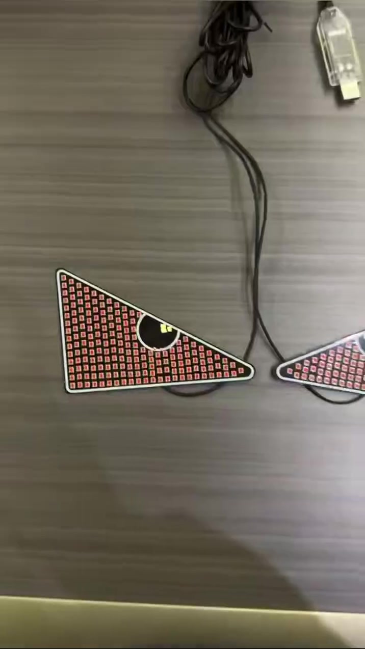 ضوء ليد ديناميكي للسيارة بتصميم "عين الشيطان" يعمل بمنفذ USB.
متوفر للحجز دايركت مراسله الصفحه 

.السعر 15 الف مع التوصيل 

-يتوفر بي اكثر من 11 نوع للعيون تريد العين ثابته او متحركه تكدر تتحكم من خلال الازرار


**إذا كنت صاحب هذا الإعلان وتريد حذفه لأي سبب، رجاءا أرسل رسالة إلى الدعم الفني**