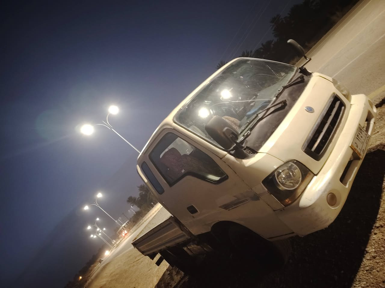 للبيع كياام عيون 2002السعر48 العنوان صلاح الدين بلد رقم التليفون ***********
