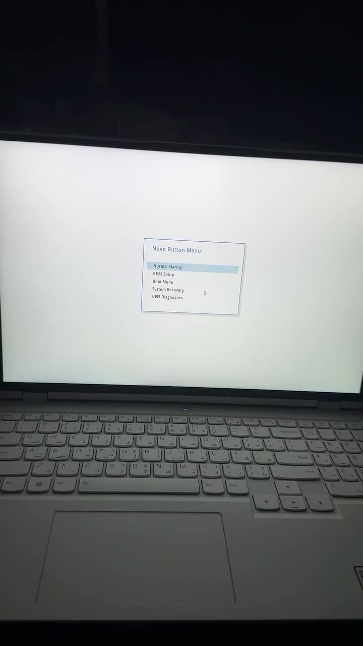 السلام عليكم
لابتوب للبيع لينوفو ليجن 5 برو الابتوب خليتة عل كهرباء ونطفة فجاة مايشتغل او يشتغل بس الة تخلي عل شحن من تفصلة بعد مايشتغل ويدخل علة هيج و ضعيات وباتلوكر قافل ومن اشغلة لازم تضغط باور و F10 
يالله تشتغل شاشة 
ابيعة فحم انت وحضك يشتغل بالعافية عليك مايشتغل اني مامسوؤل لان بايعة فحم اذا ماتصلح تستفاد من الرام و الذاكرة و الشاشة وبطارية والشاحنة 
ابيعة فحم ب 500 الف
 الموصفات 
 CPU: intel i7-12700H
RAM32
Storage 1TB SSD
RTX3070
Display 16.0 WQXGA


**إذا كنت صاحب هذا الإعلان وتريد حذفه لأي سبب، رجاءا أرسل رسالة إلى الدعم الفني**