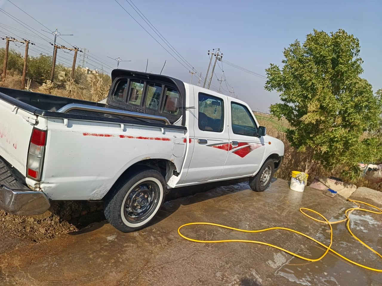 سلام عليكم سياره نيسان موديل 2013بيه قطعت غيار جاملغ يسر. رقم ميسان سنويه مجدده 28 السعر ١٢٥ وبيه مجال الستفسار نتصال عله الرقم ***********
