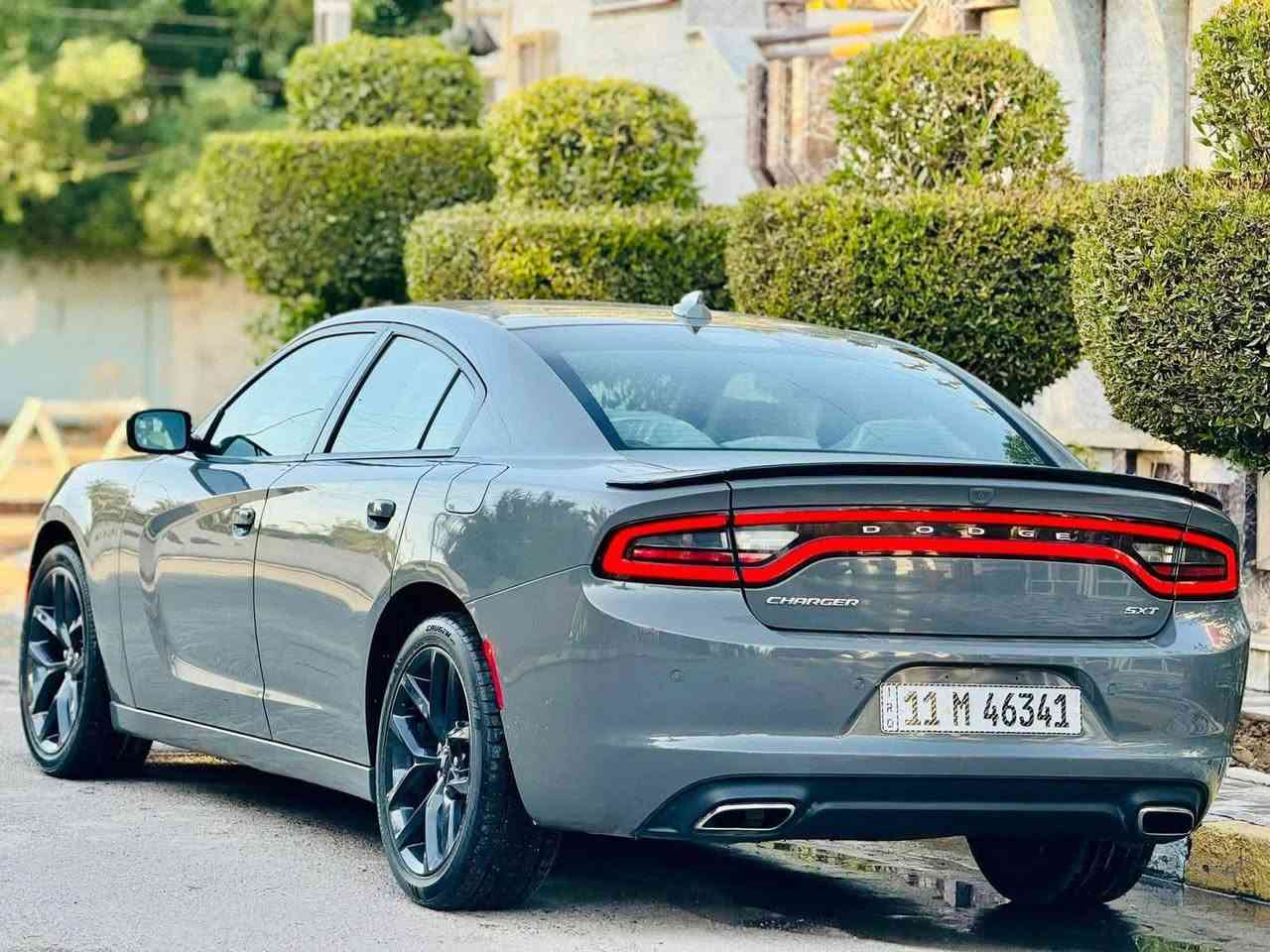 السلام وعليكم 
جارجر موديل 2018
(sxt) 
سياره جديده
شاشه جبيره 
كشن حضن (مخمل ) 
تخم تاير ويل 20
كير مكينه مكفولات
ماشيه  (106) ميل 
سياره حادثهه موجود بل منشور بسيط بدون تبديل نفسهن مصلحات سياره جاهزه من ايدك للشارع برغي ما ناقصهه 
سعر 190
مكاني بغداد الامين الثانيه ***********
