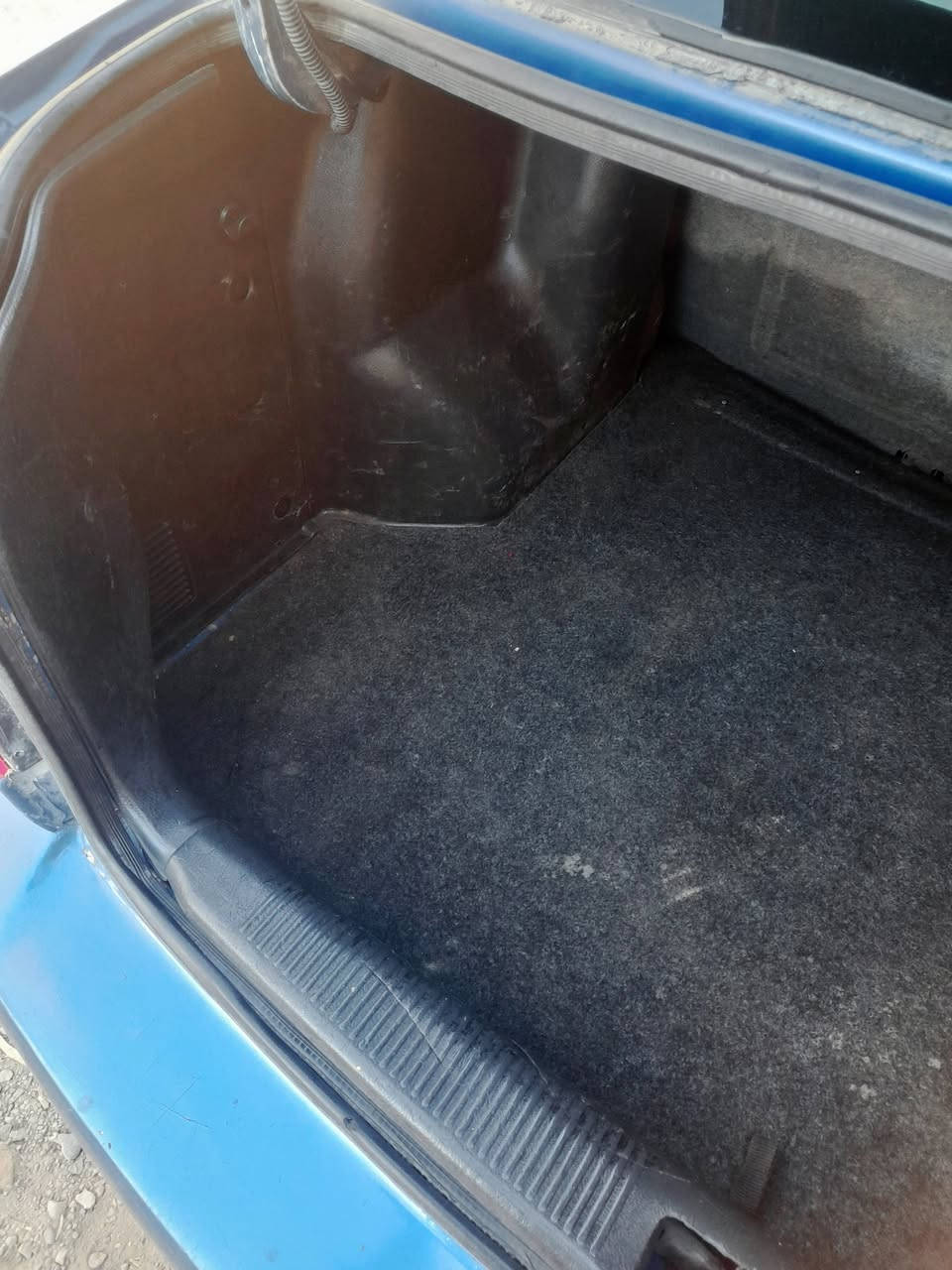 السلام عليكم  @@سياره هونداي اكسنت خليجي ٢٠٠١ رقم ديالى دولي تحويل مباشر هزه جديده سنوه لغايه نهايه ٢٠٣٠ محرك ١٦٠٠ تبريد تدفئه خير من الله ريمونت جام كهرباء كهربائيات كله شغاله مطوزه صبغ للجماليه فقط ضرر ربع جاملغ عكس السايق فقط تجي وتشوف ابعينك ترايك وين ميعجبك سريعه وخفيفه تايرات جدد بعدني ممسوي الهن بلنص ويل كب سماعات ستريوالسعر٤٨$ وبيهه مجال قليل العنوان محافظه ديالى للاستفسار اكثر الاتصال على الرقم التالي(***********)(***********)
