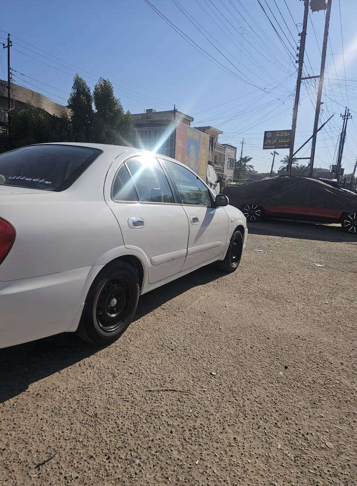 السلام عليكم 
سني ياباني ٢٠١٠ محرك اسود كير عادي 
ربع الجاملغ الايمن صبغ ونفس البنيد صبغ 
تريد زوج تايرات كل نقص ماكو بعد كلشي شغال بيها كامل مكمله رقم الانبار ٤ ارقام تحويل ثاني يوم 
مكاني العامريه *********** واتس بي يم جسر السفارات سعرها ١٠٥ وبيها مجال بسيط للامانه كلشي ع البلاد
