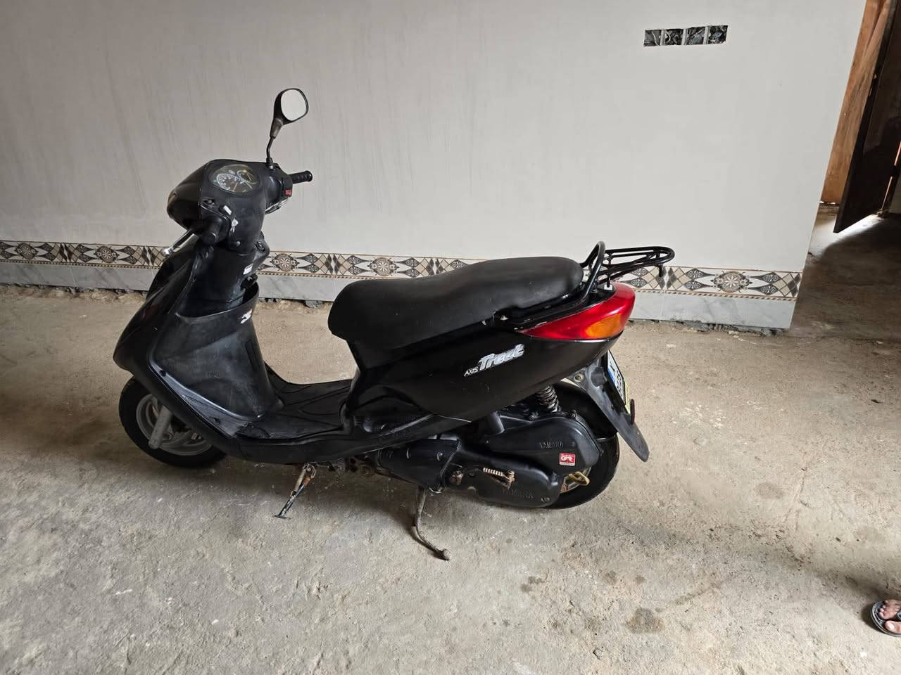 السلام عليكم شباب موطور ياماها للبيع مكان خالديه ***********
