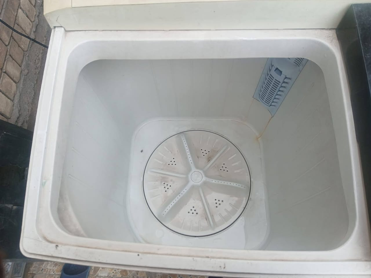 غسالة 50 الف بوفية 50 الف ميز تواليت 150 الف الاستفسار على رقم ***********
