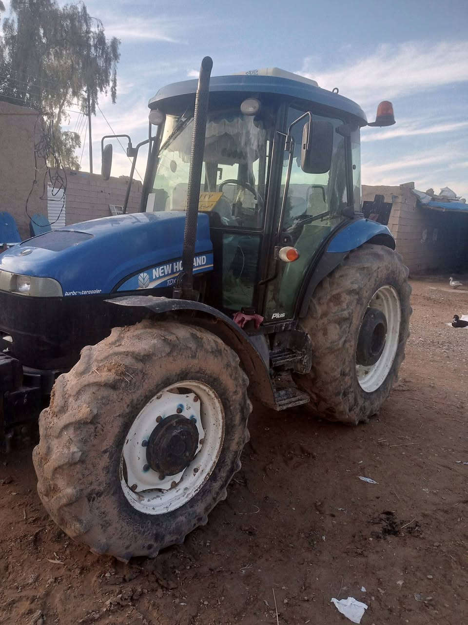 سلام عليكم  مكيناة البيع حجم 100وسعرة خاص وتصال على رقم *********** مكان ديالى
