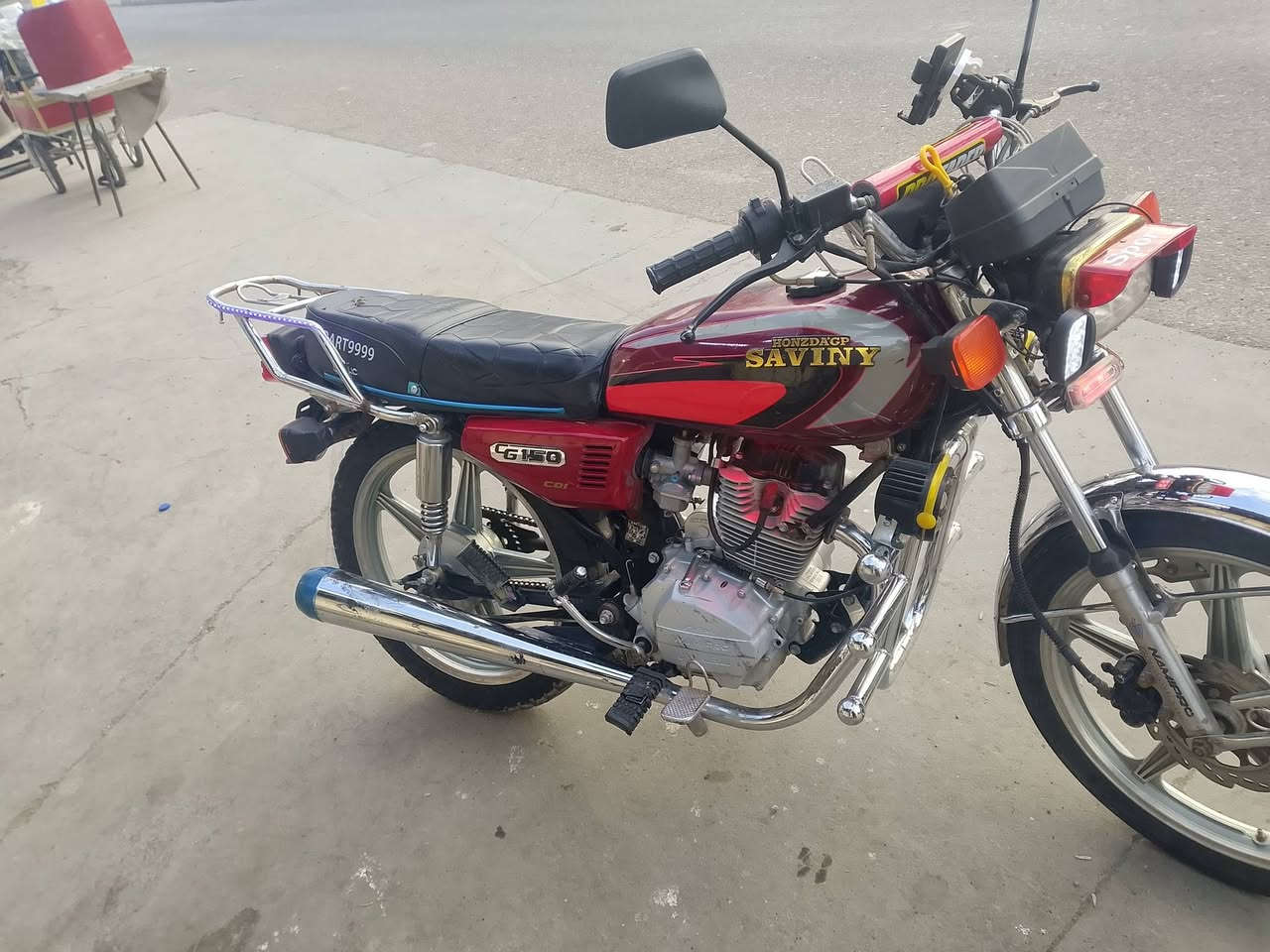 سلام عليكم ورحمه الله وبركاته دراجه ايراني نامي ابرو 5 كير دراجه خير من الله مابيه اي نقص كهربائيات كامله شغاله مابيه اي نقص 
من تجي اذا مو نفس الي بل صوره تاخذه بلاش وتروح رجأ المو شراي لا يكسر بل سعر #مكينه مفتوح بس بل شرط لا صرف لا بخار ولا صوت 
#السعر 450 وبيه مجال بصيط حك الجيه 
***********
