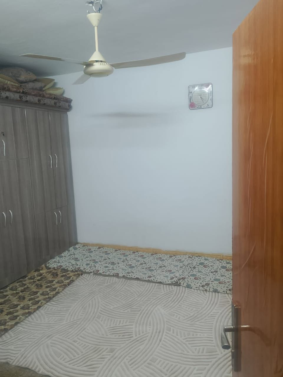 🏠 بيت سكني مميز
📐 المساحة: 100 متر طولي 
🏗 طابق ونصف
📜 طابو صرف 
📍 الموقع: حي العسكري – مقاطعة 56
🛣 شارع عريض 20 متر
⭐ موقع ممتاز
⭐ مناسب للسكن والاستثمار
⭐ خدمات متوفرة
💰 السعر مناسب اكتب تم يوصلك 
📞 للاستفسار والمعاينة يرجى التواصل
☎️ ***********
