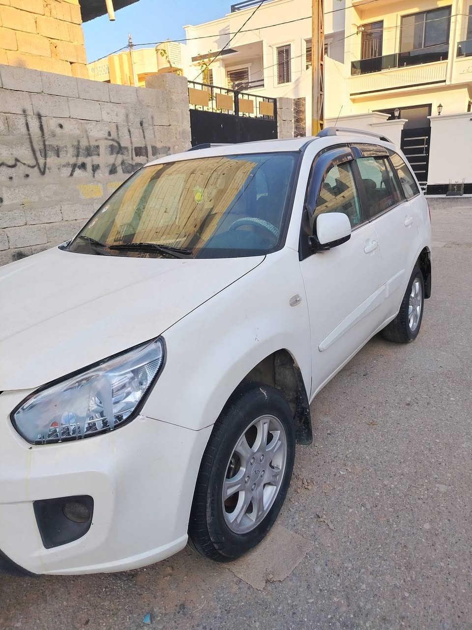 تيكو موديل 2013 ديالى مكفوله من الضربه مابيهه اي تبديل صبغ قليل موضح بالسونار عندك رقم انكليزي دولي سنويه 29 كهربائيات كلهه شغاله مسجل سماعات تبريد تدفئه شغالات تحكم مرايات فتحه بالقماره بداية تبخير كلش قليل السياره بالحقيقه احلى من الصور كشرهه كلش حلو ومرتب هذا رقمي *********** بي واتساب وماسنجر اتصل وتدلل السعر ٥٥ ورقه ترايك للبصره روحه جيه
