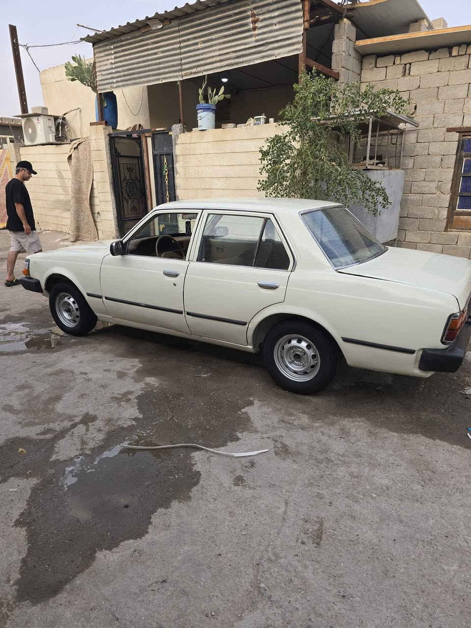 سلام عليكم
كرونه ٨١  رقم نينوه كير عادي مكينه بلاديه 
مكان بصره راعيه الشرعي بصره سعر ٢٧
هاتف *********** وتساب فقط
