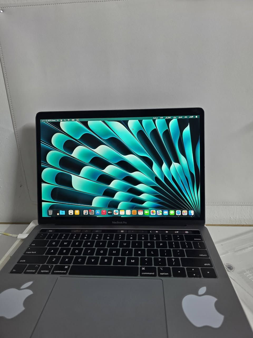 سلام عليكم
ماك بوك برو 2019 
معالج i5 جيل العاشر 
رام 8g 
هارد ssd256 
حجم ١٣.٣ 
جهاز نظيف وكامل ملحقات كارتون وشاحن اصلي وجنطة 
سعر ٤٧٥ الف 
يفيد طلاب والهندسة والدراسة
مكاني بغداد البياع 
رقمي ***********
