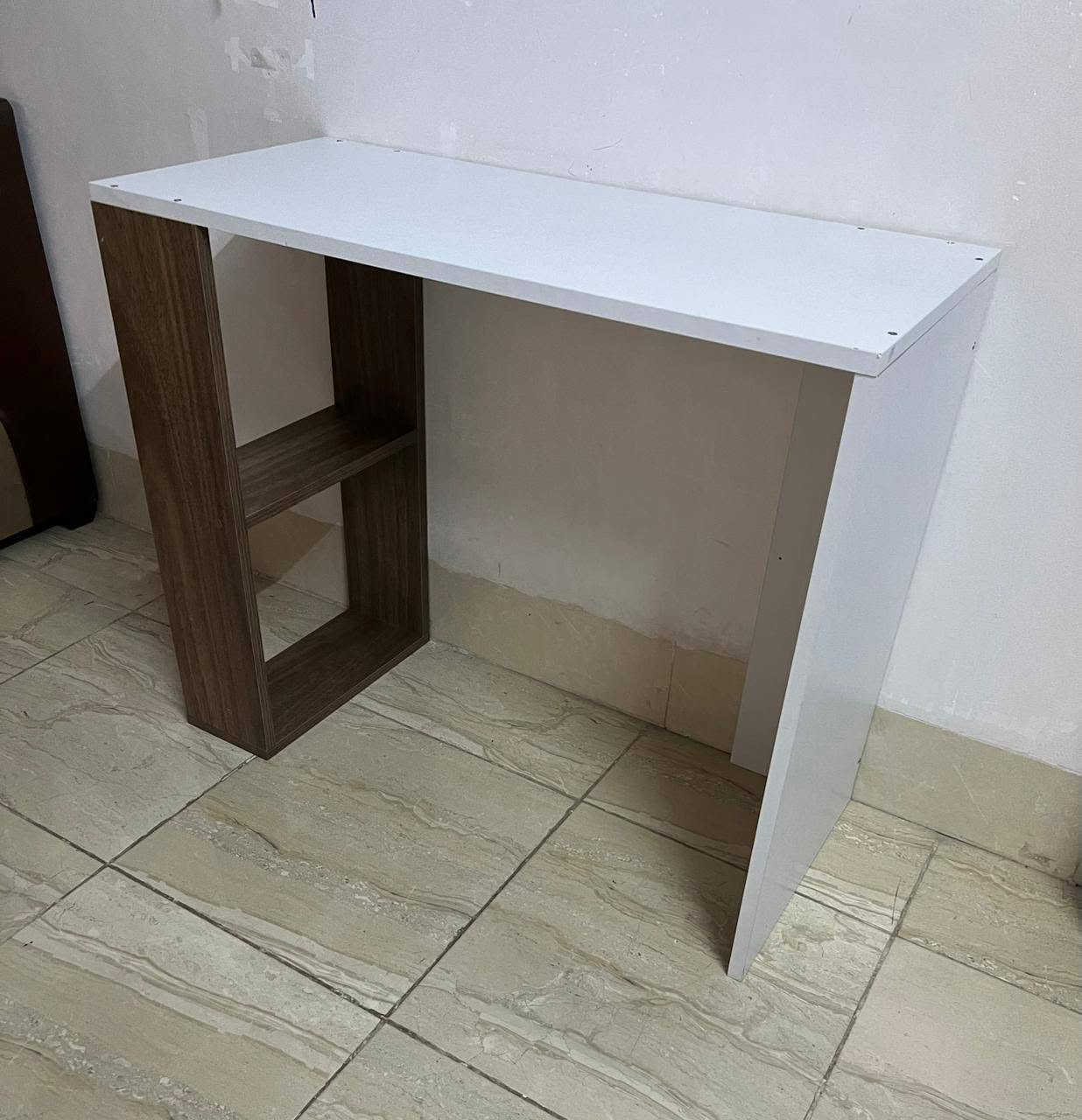 مسالخير
عندي طاولتين سعر الوحده ٣٠ الف و٢ ب ٥٠ الف استعمال قليل من هوم إسطنبول
: 90*40
الارتفاع 73
موجودين بعينكاوا


**إذا كنت صاحب هذا الإعلان وتريد حذفه لأي سبب، رجاءا أرسل رسالة إلى الدعم الفني**