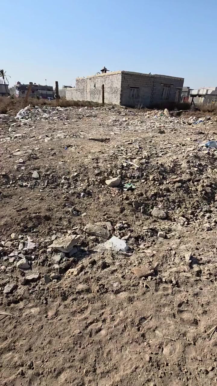 ياالله.. قطعه للبيع المساحه 100م العنوان طويريج الحولي خلف بيت مدير الناحيه سند 25  السعر 8 مع المجال البسيط للاستفسار. ***********
