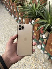 ايفون 11 برو ماكس للبيع ذاكرة 64 بطارية 73 اصليه تك سيم مبدل فقط شاشه ...